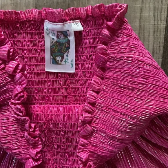 Queen of Sparkles Hot Pink Shimmer Swing Shorts Size XS - Picture 3 of 4